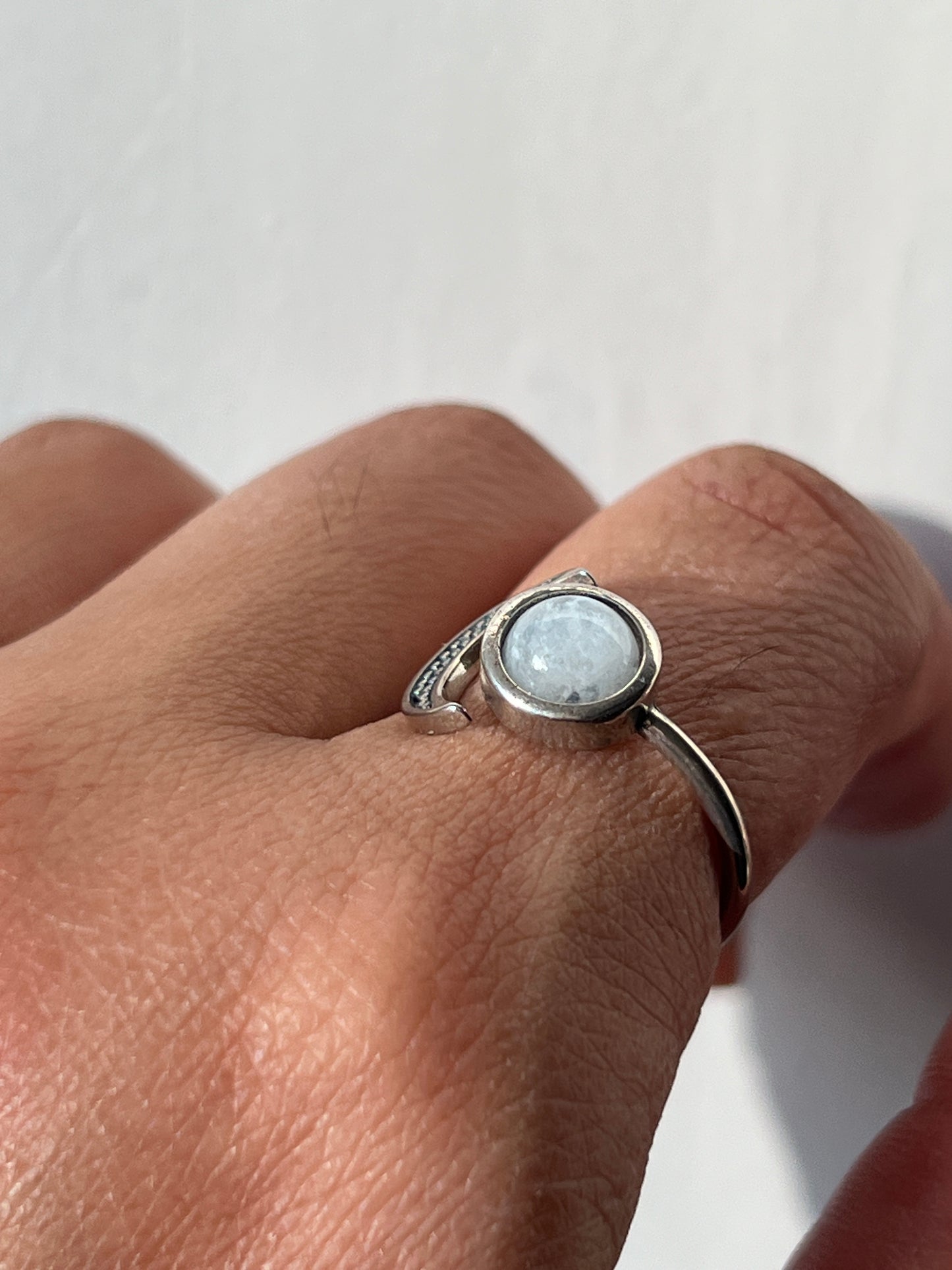 Anillo Piedra Luna en plata