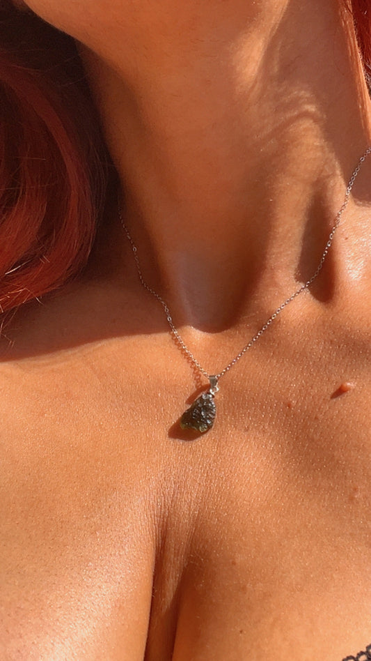 Collar Moldavita Plata